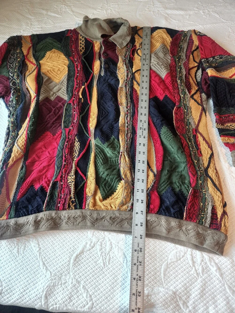 Multicolor Vintage-Style Cable Knit Sweater - Bold Geometric Pattern